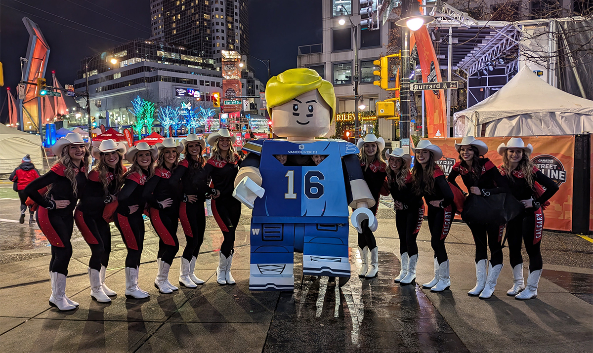 vancouver-grey-cup-2024-lego-football-CalgaryStampedersCheerleaders